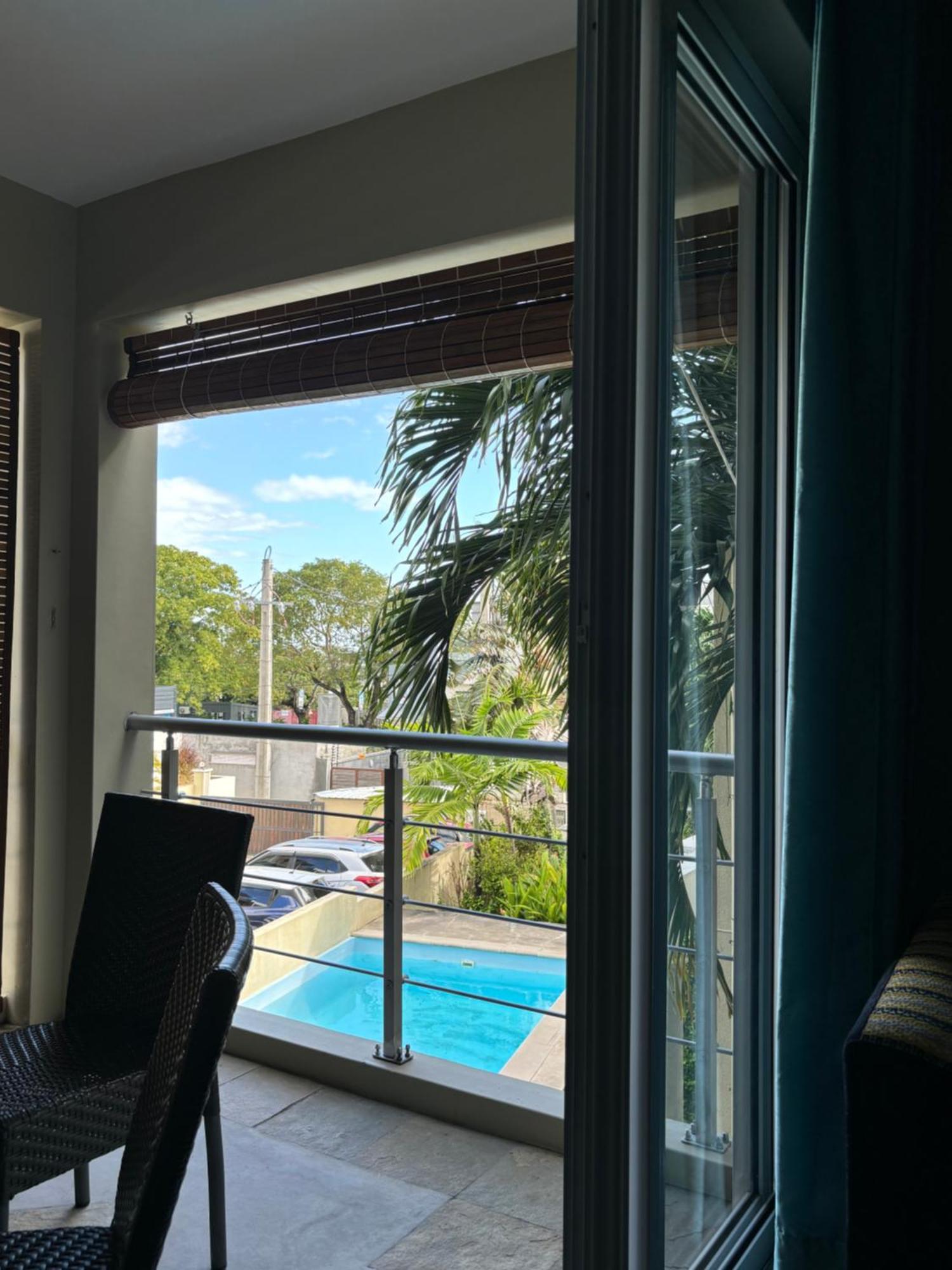 West Riviera - Centrally Located Close To The With Breakfast *